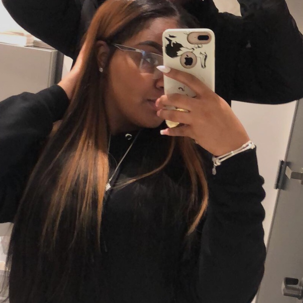 Meet your Posher, Aniya